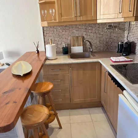 Apartament Lovely In *